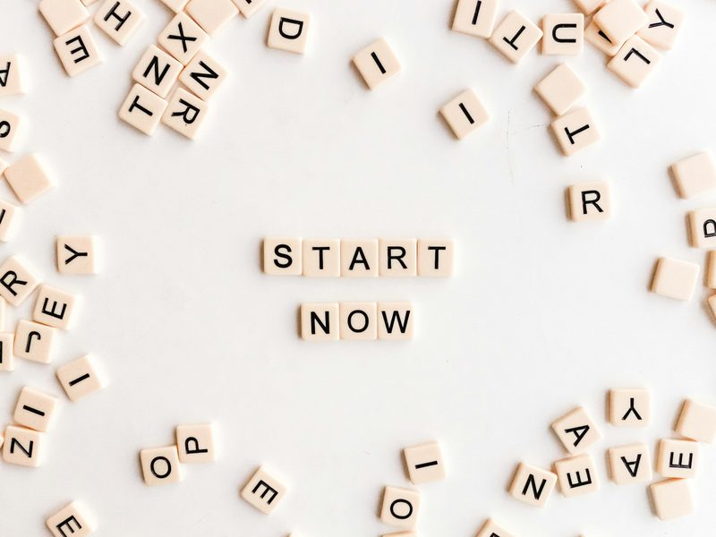The First 100 Words and Phrases to Learn in a Foreign Language