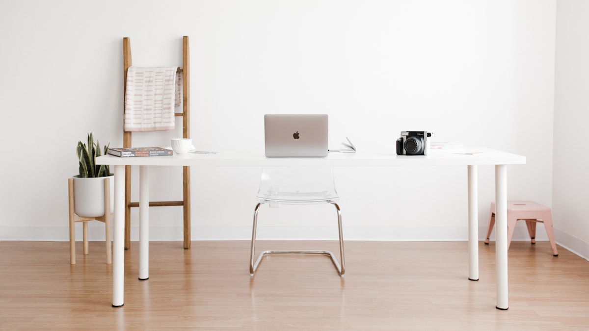 AI Is Your New Best Friend in Creative Copywriting