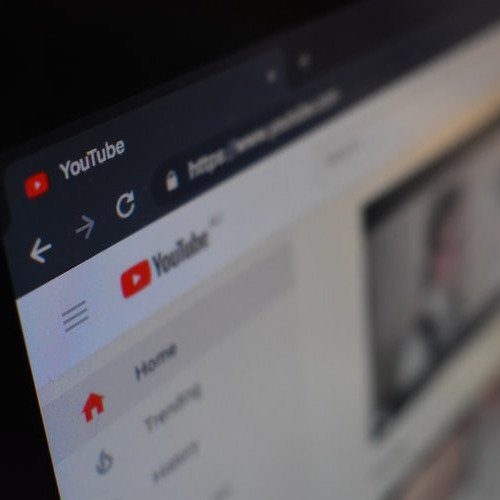 Learn how to speak French like a native with YouTube