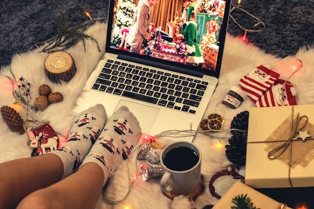 43 Funny Christmas Quotes From Movies (That Will Have You Laughing All The Way)
