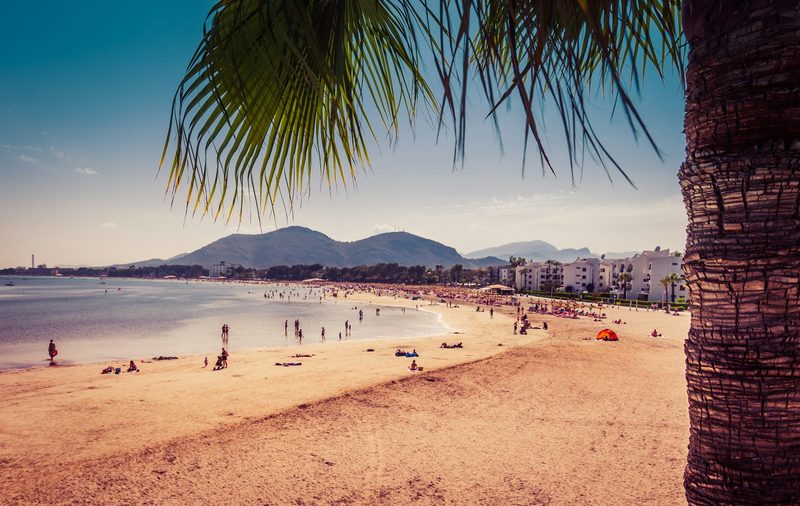 Vamos A La Playa! 50 Spanish Beach Vocabulary Words and Phrases
